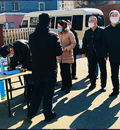 省、市领导到我公司视察疫情防控工作(图2) 省、市领导到我公司视察疫情防控工作(图2)